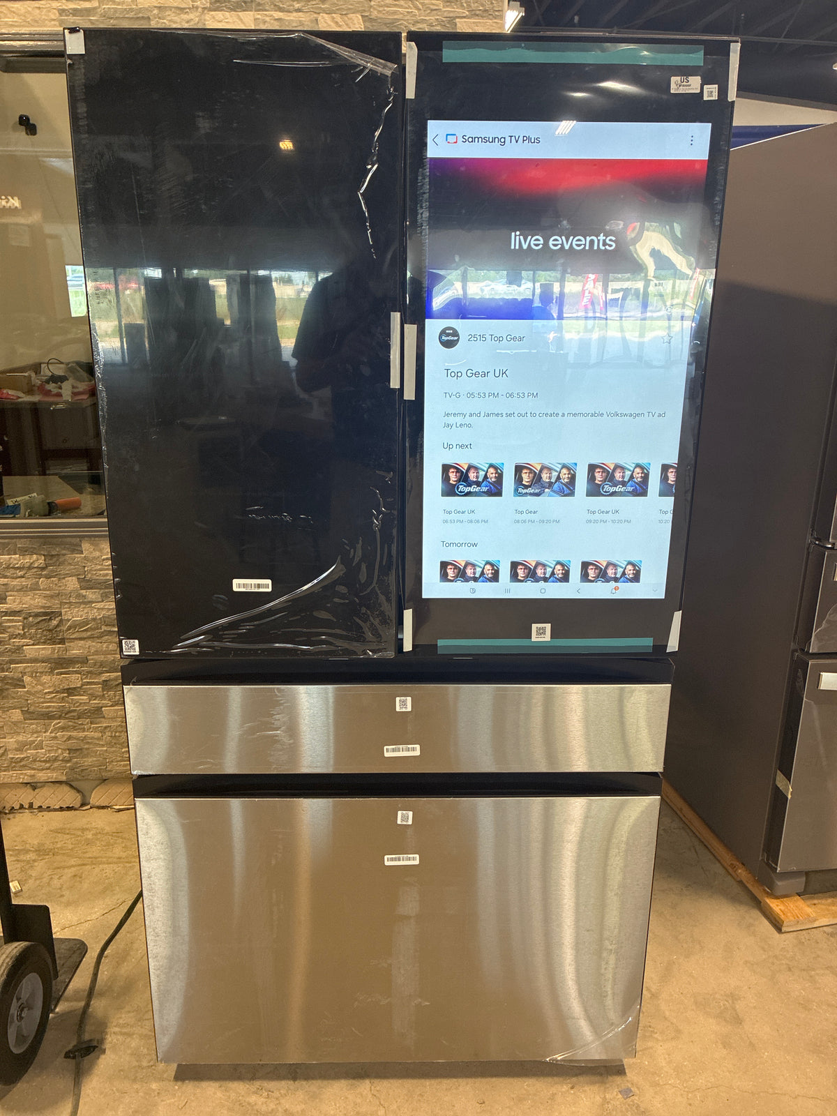 Samsung BESPOKE RF90F29EECR 36 Inch Smart 4-Door French Door Refrigerator with 28.6 cu. ft. Capacity, Beverage Center™, FlexZone™ Drawer, Family Hub™+, Wi-Fi Enabled, Dual Ice Maker, Door Alarm, Auto Open Door, Slide-In Shelf