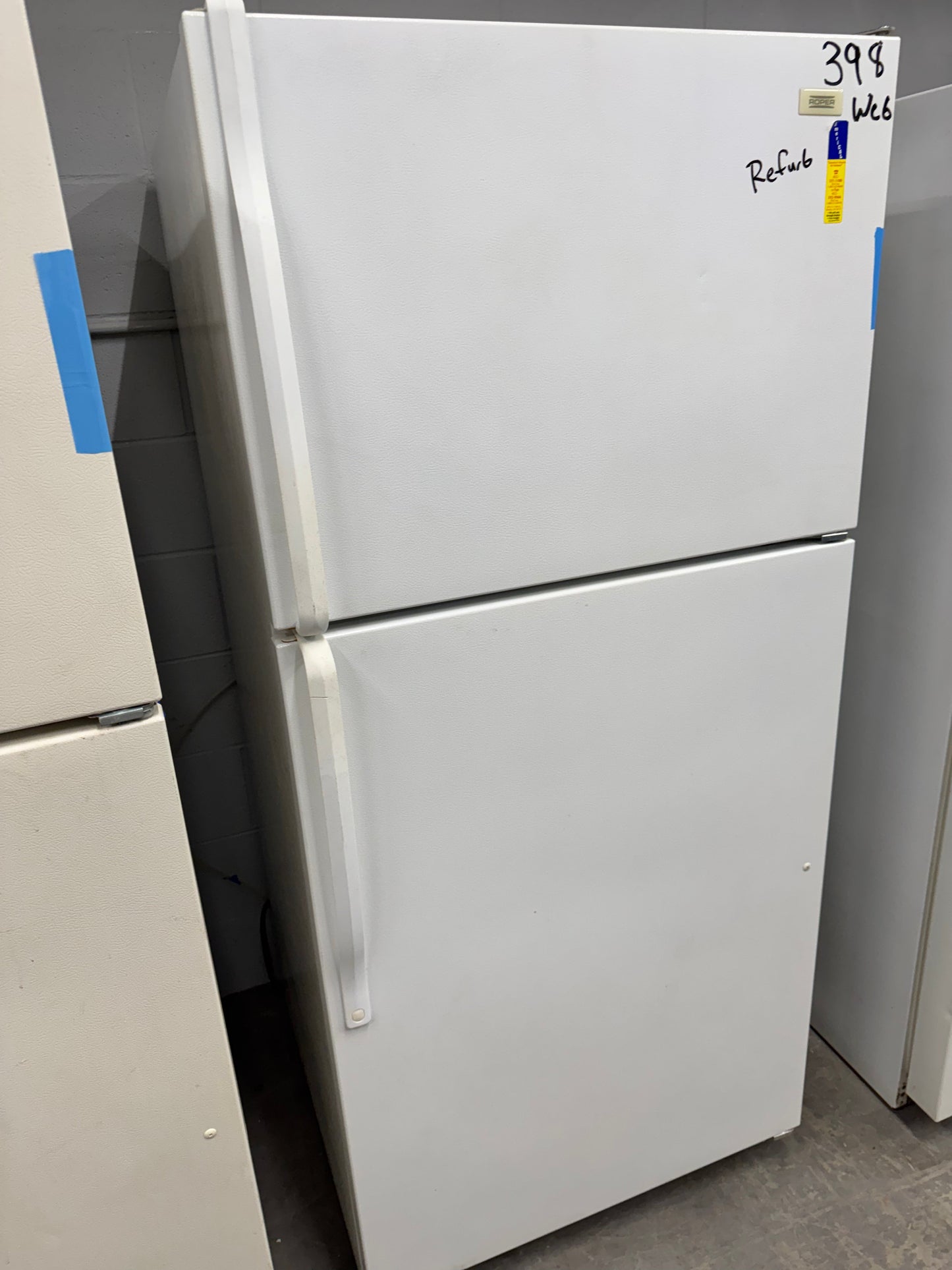 Roper REFURBUSHED RT18DKXHW00 refrigerator
