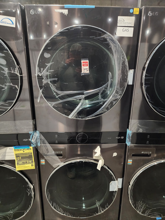 LG Single Unit Front Load LG WashTower™ with Center Control™ 4.5 cu. ft. Washer and 7.4 cu. ft. Gas Dryer (WKGX201HBA)