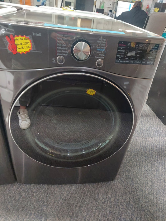 LG 7.4 cu. ft. Ultra Large Capacity Smart wi-fi Enabled Front Load Electric Dryer with TurboSteam™ and Built-In Intelligence (DLEX4200B)