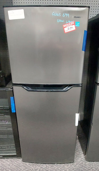 Danby 7.0 Cu.ft. Apartment Size Refrigerator (DFF070B1BSLDB-6)