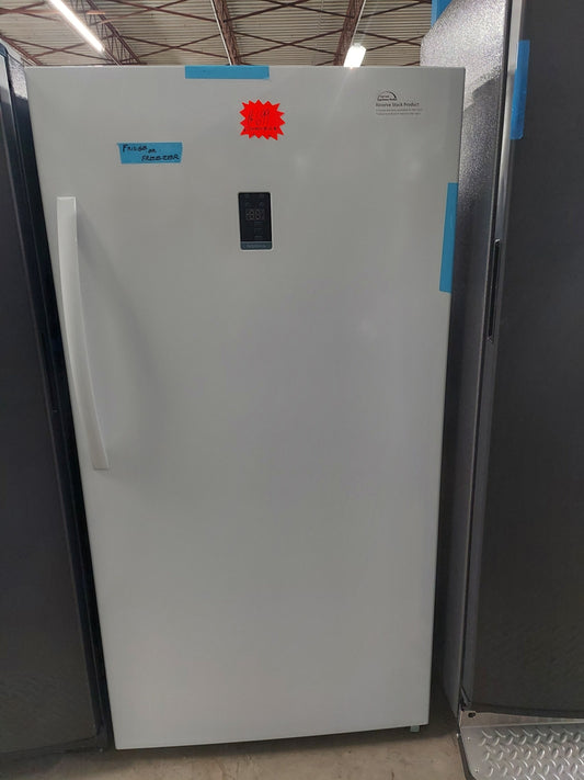 Insignia - 17.0 Cu. Ft. Convertible Upright Freezer - Frost White Model: (NS-UZ17WH0)