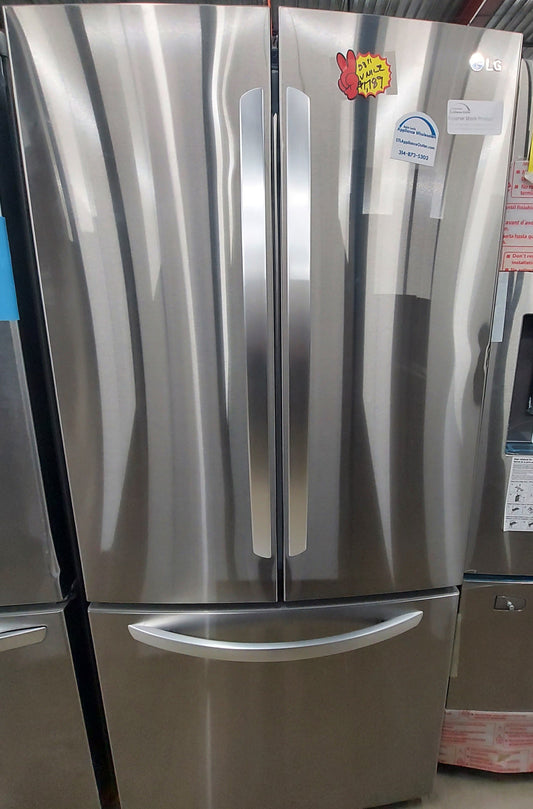 LG (LRFCS25D3S) 33 Inch 3-Door French Door Refrigerator with 25.1 Cu. Ft. Capacity