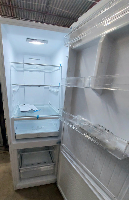 Insignia - 11.5 Cu. Ft. Bottom Mount Refrigerator - White Model: NS-RBM11WH2