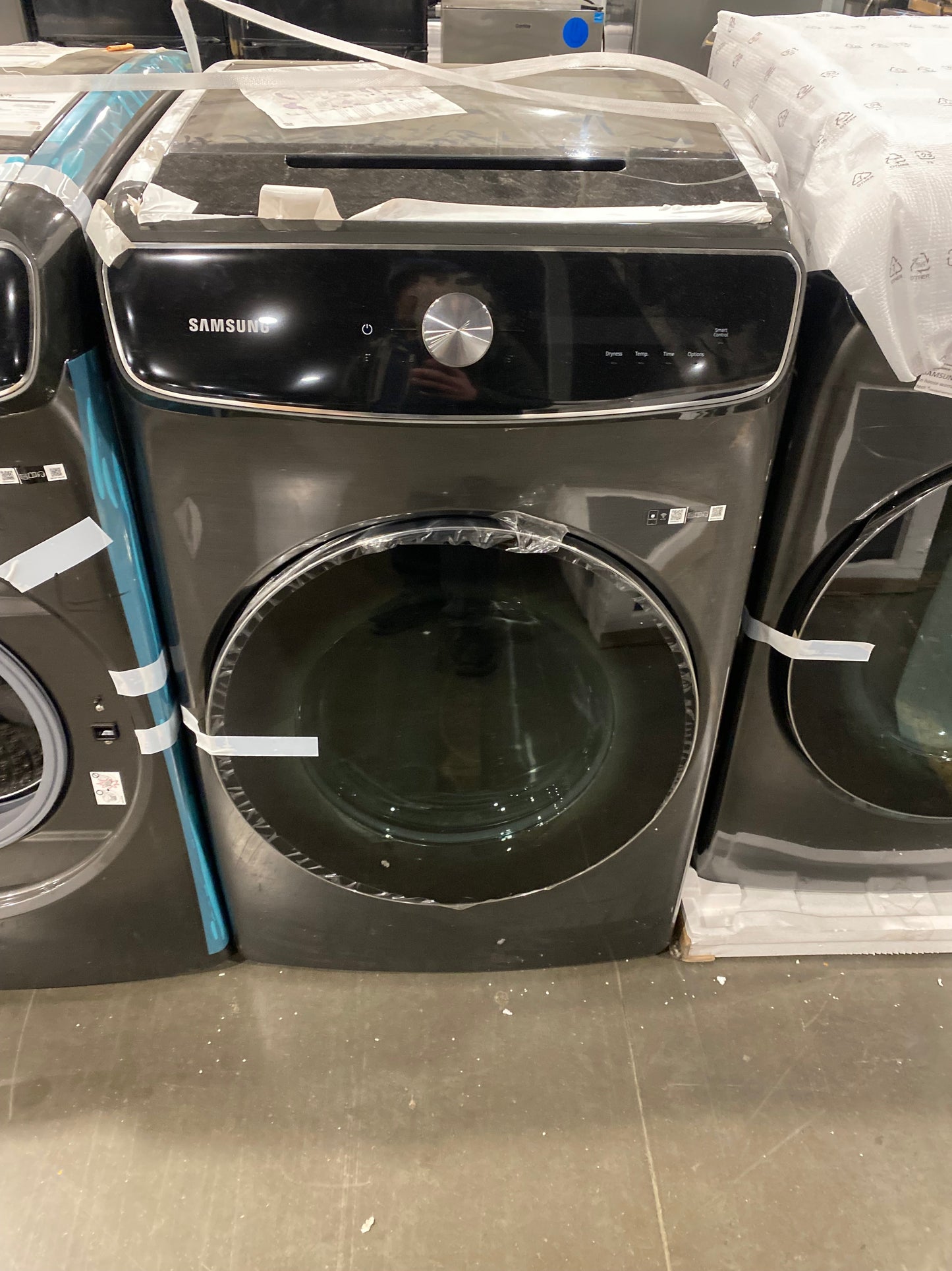 Samsung FlexDry Front & top separate loading Electric Dryer With Steam - Black stainless Steel - DVE60A9900V