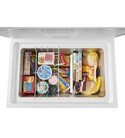 Amana - 9 Cu. Ft. Chest Freezer with Basket - White Model: AQC0902LW
