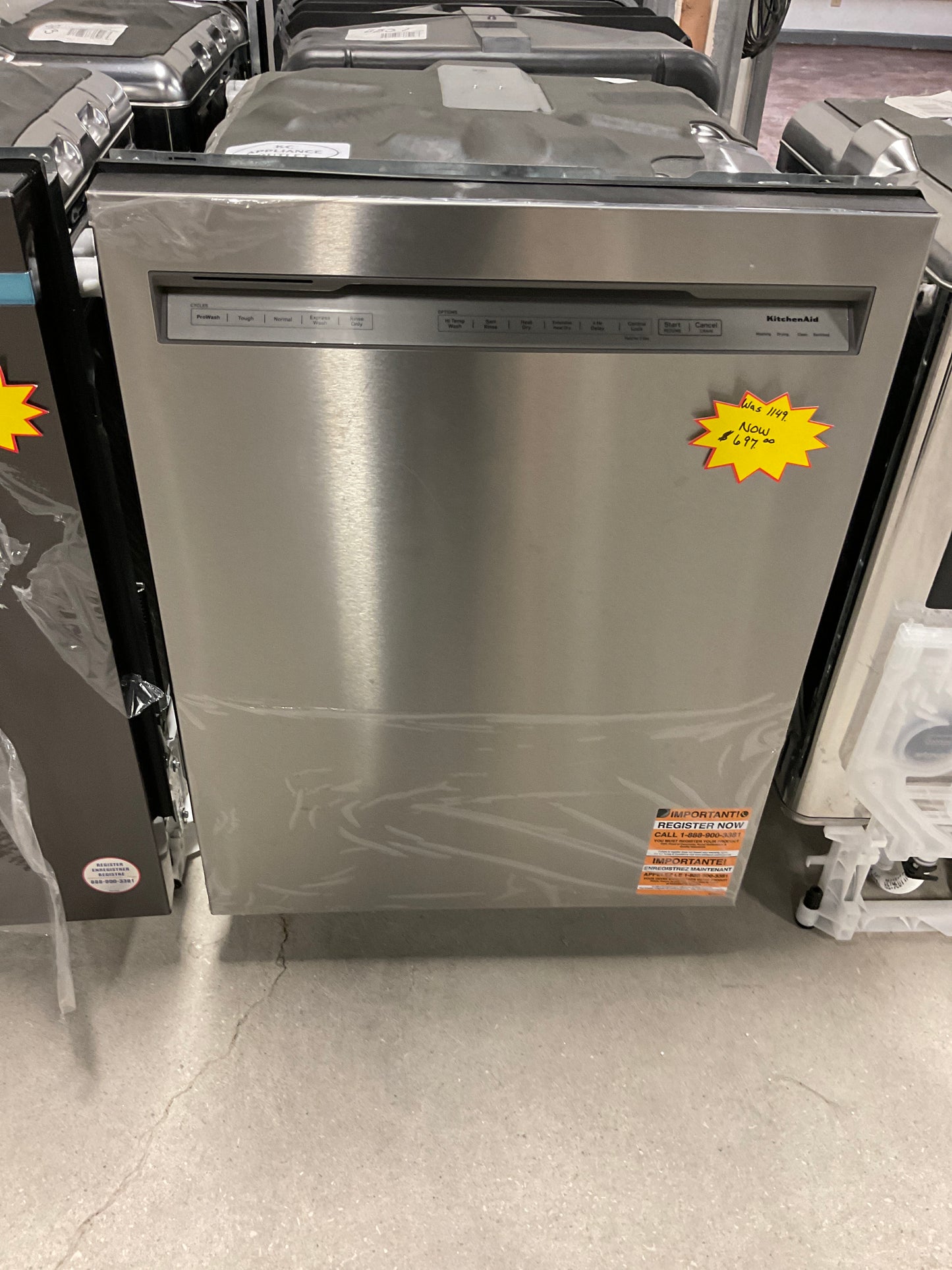 KitchenAid - 24" Front Control Built-In Dishwasher with Stainless Steel Tub KDFE204KPS