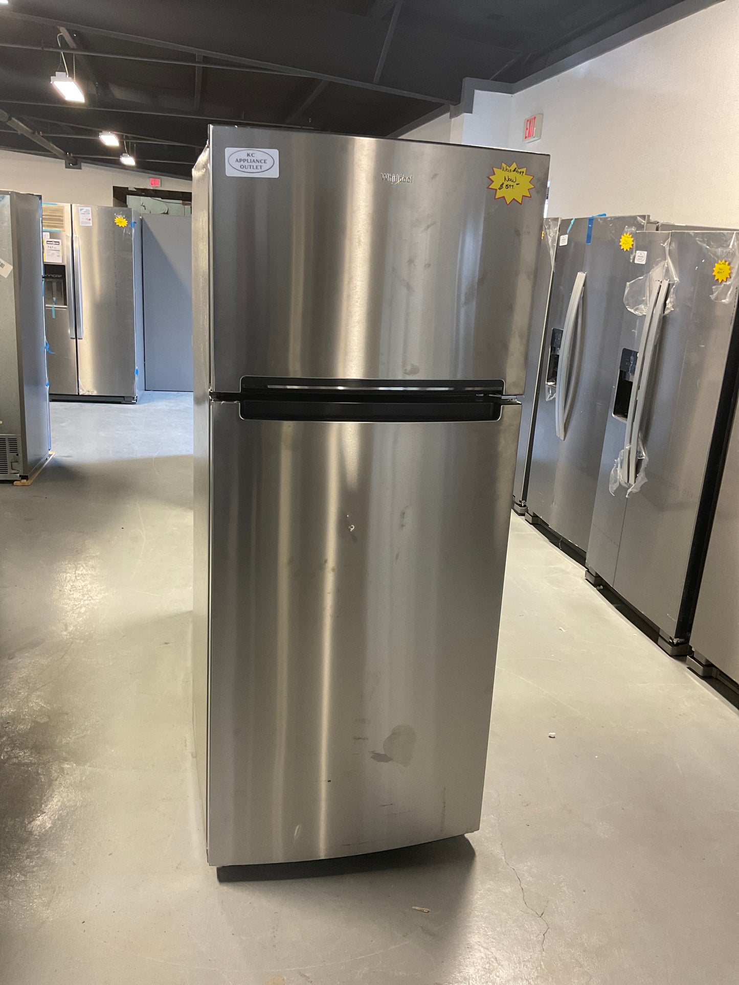 Whirlpool WRT518SZFM 28 Inch Top Freezer Refrigerator with 18 Cu. Ft. Total Capacity