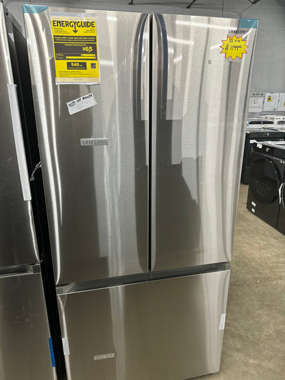 Samsung (RF18A5101SR) 33 Inch Counter Depth French Door Smart Refrigerator with 17.5 Cu. Ft.