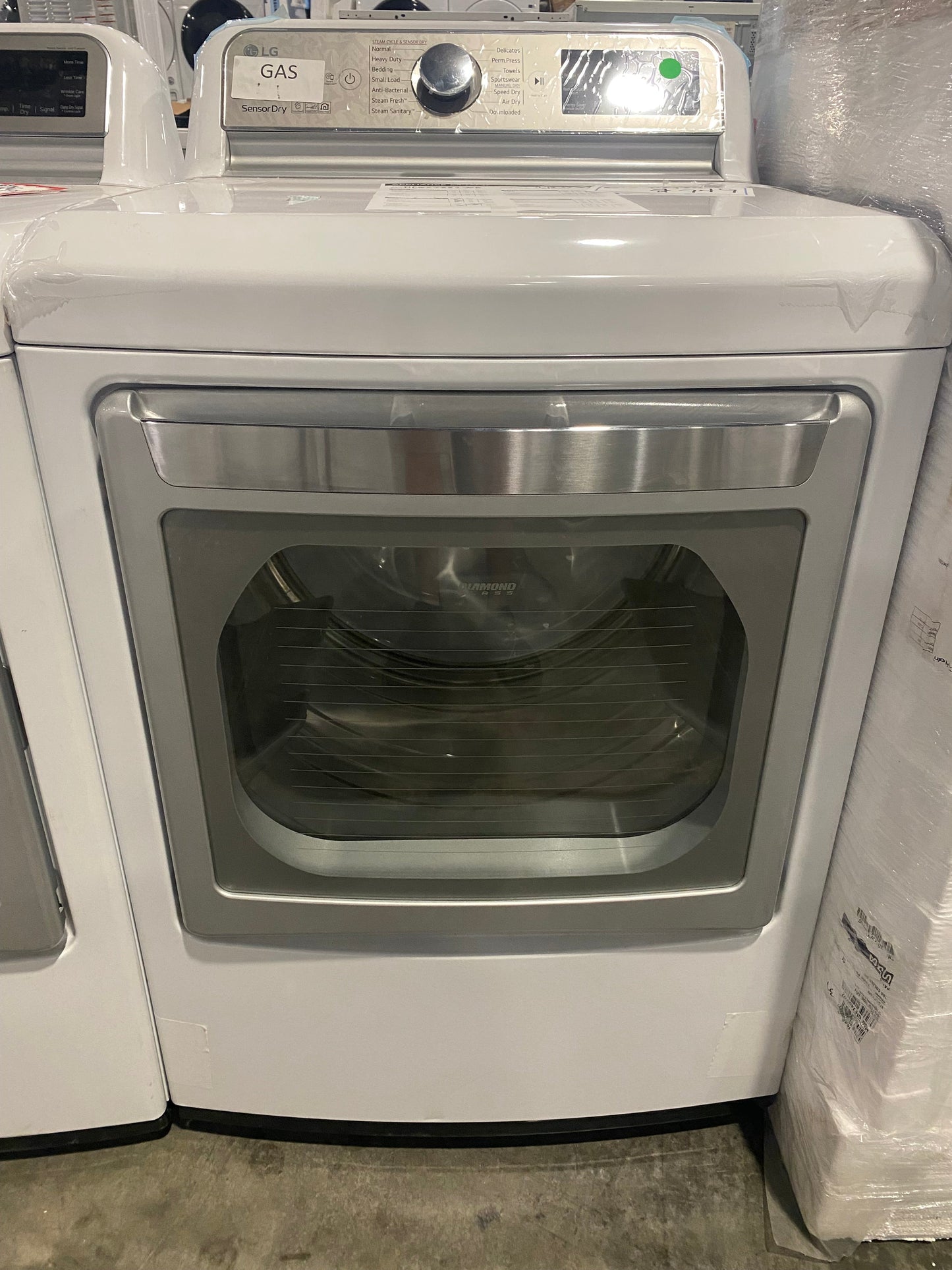 LG 7.3 cu.ft. Smart Wi-Fi Enabled Gas Dryer with TurboSteam DLGX7881WE