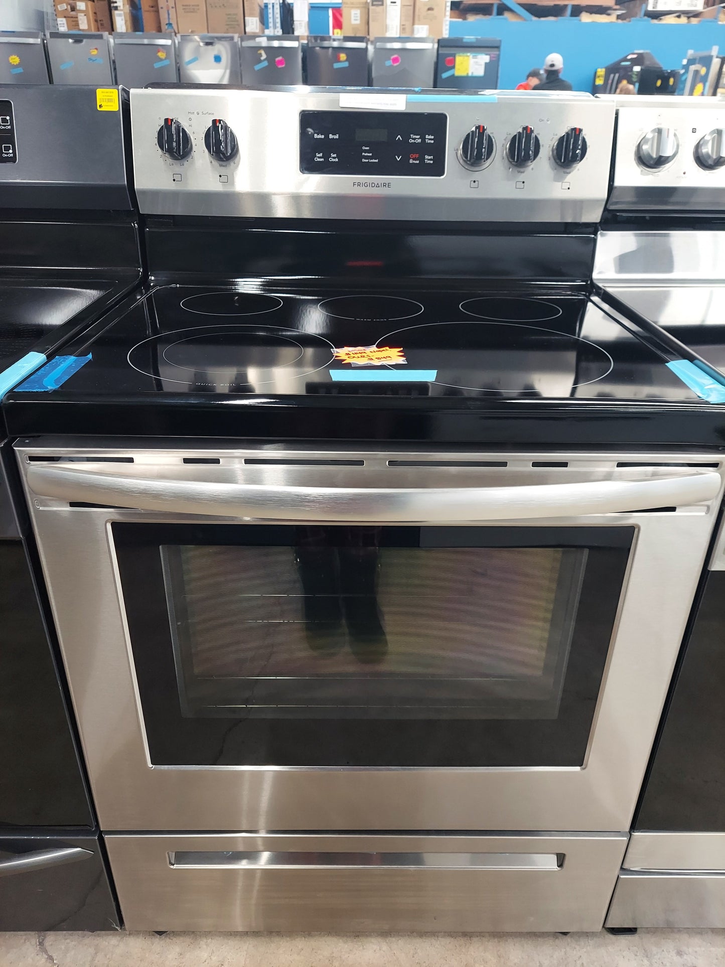 Frigidaire 30'' Electric Range 5 Burner FFEF3054TS
