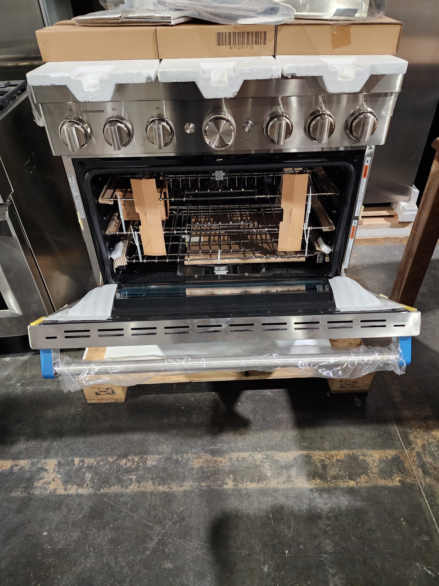 KitchenAid® 36'' Smart Commercial-Style Gas Range with 6 Burners KFGC506JSS